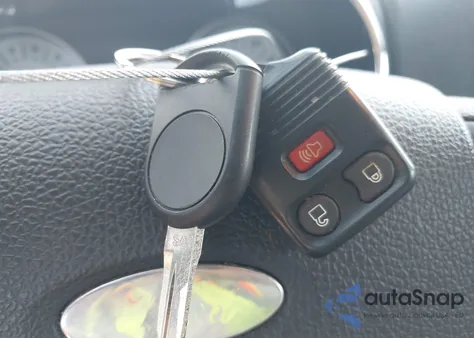 2008 Ford Explorer Sport Trac Xlt from USA, damaged, VIN 1FMEU31E38UA23102